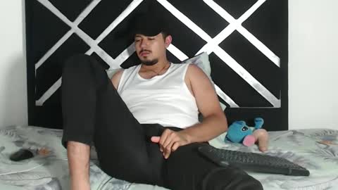 Snapshot of jack03xx_ chatting on 11-21-25, 09:57 Jack online show from 11-21-25, 09:57