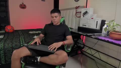 JACK CASTELL online show from 09-30-25, 11:26