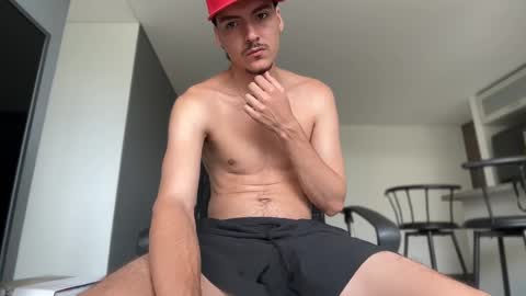 INDEPENDENT MODEL online show from 11-01-25, 03:58