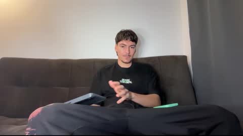 INDEPENDENT MODEL online show from 01-14-26, 11:31