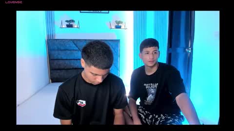 Snapshot of jackandjoes chatting on 03-10-26, 02:49 Jack and Joes online show from 03-10-26, 02:49