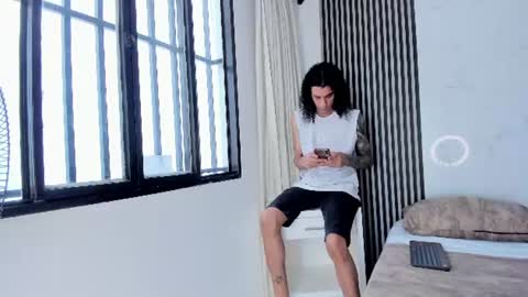 Snapshot of jackandrosse_ chatting on 07-19-26, 01:15 Jack Rosse online show from 07-19-26, 01:15