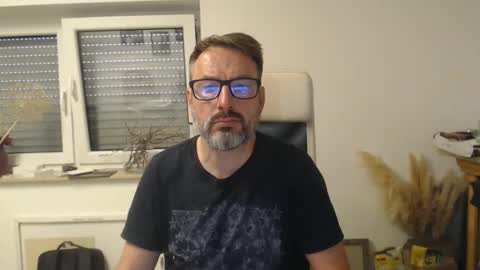 Snapshot of jackbauer9999 chatting on 05-31-26, 06:09 jackbauer9999 online show from 05-31-26, 06:09