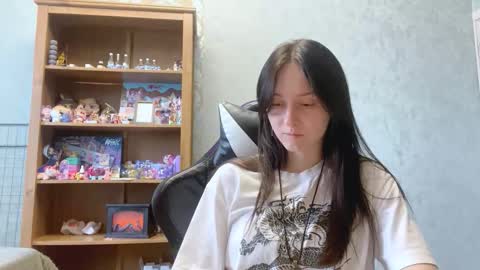 Snapshot of jackelineboldon chatting on 11-16-25, 06:08 Alice online show from 11-16-25, 06:08