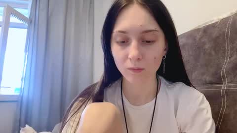 Snapshot of jackelineboldon chatting on 11-25-25, 06:24 Alice online show from 11-25-25, 06:24