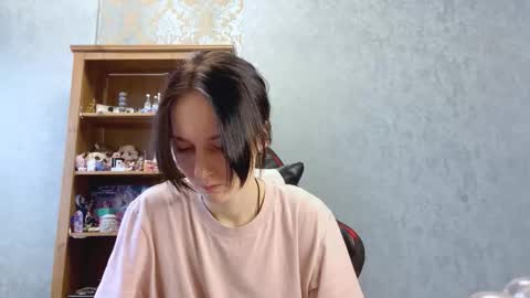 Snapshot of jackelineboldon chatting on 11-26-25, 06:14 Alice online show from 11-26-25, 06:14