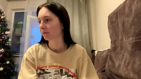 Snapshot of jackelineboldon chatting on 12-15-25, 05:01 Alice online show from 12-15-25, 05:01