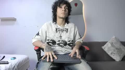 Snapshot of jackestaylor chatting on 03-16-26, 06:06 Jackes Taylor online show from 03-16-26, 06:06