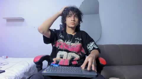 Jackes Taylor online show from 04-07-26, 04:57