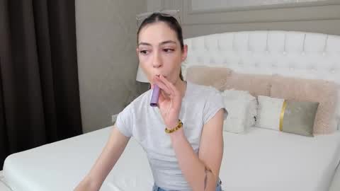 Jackie online show from 03-10-26, 09:09