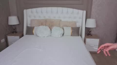 Jackie online show from 03-25-26, 08:37