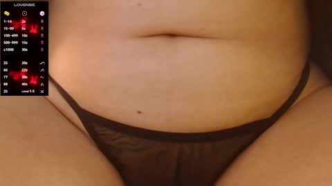 Snapshot of jackie_williams chatting on 02-11-25, 12:16 Jackie online show from 02-11-25, 12:16