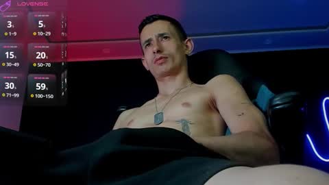 Snapshot of jackk_ho chatting on 11-21-25, 06:45 Jack online show from 11-21-25, 06:45