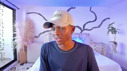 Snapshot of jacksonmuller_ chatting on 12-17-25, 02:23 Jackson online show from 12-17-25, 02:23