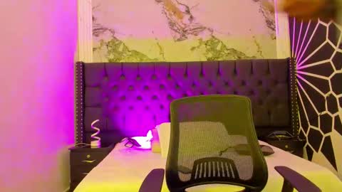 Snapshot of jacksonmuller_ chatting on 03-02-26, 01:29 Jackson online show from 03-02-26, 01:29