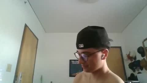 ImZacharyTyler online show from 05-28-26, 11:57
