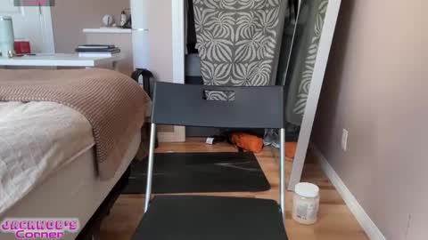 Jack online show from 09-26-25, 05:06