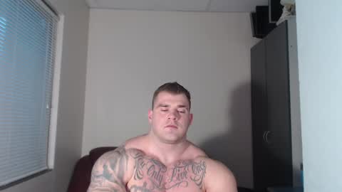 Snapshot of jackyhuge chatting on 01-02-25, 01:40 Jacky online show from 01-02-25, 01:40