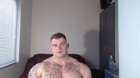 Snapshot of jackyhuge chatting on 01-06-25, 11:40 Jacky online show from 01-06-25, 11:40