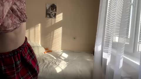 Lillian online show from 03-11-26, 06:19