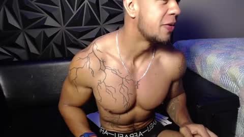 Snapshot of jacob_beckett chatting on 02-18-25, 11:33 Jacob online show from 02-18-25, 11:33