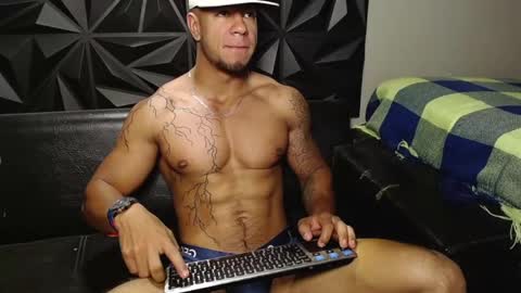 Snapshot of jacob_beckett chatting on 03-08-25, 11:37 Jacob online show from 03-08-25, 11:37