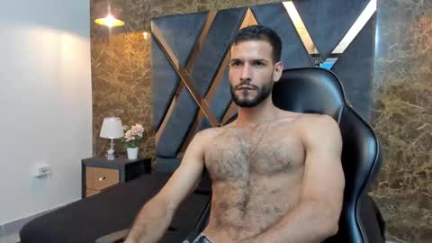 Snapshot of jacob_benelli chatting on 12-04-25, 11:24 Jaco online show from 12-04-25, 11:24