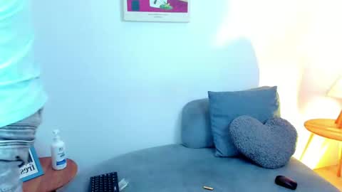Snapshot of jacob_colliins chatting on 05-28-26, 02:53 jacob_colliins online show from 05-28-26, 02:53