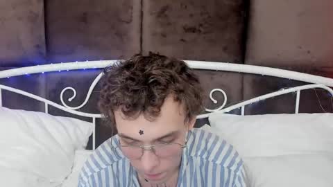 Snapshot of jacob_davidson chatting on 06-05-26, 06:20 Jacob online show from 06-05-26, 06:20