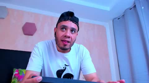 Snapshot of jacob_lewitt chatting on 01-22-25, 03:31 Jacob online show from 01-22-25, 03:31