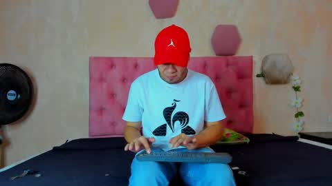 Snapshot of jacob_lewitt chatting on 02-28-25, 07:25 Jacob online show from 02-28-25, 07:25