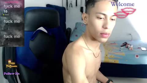 Snapshot of jacob_wolf_xxx chatting on 11-10-25, 04:22 jacob online show from 11-10-25, 04:22