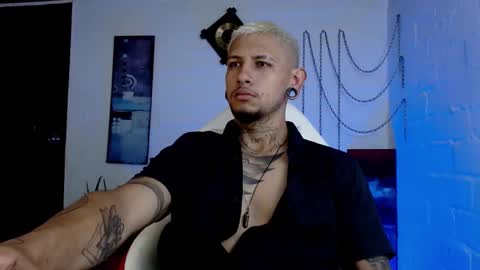 Snapshot of jacob_zane1 chatting on 03-04-25, 04:17 Michael Caicedo online show from 03-04-25, 04:17