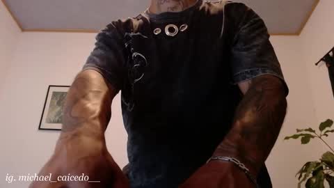 Snapshot of jacob_zane1 chatting on 09-16-25, 03:29 Michael Caicedo online show from 09-16-25, 03:29