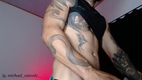 Snapshot of jacob_zane1 chatting on 09-19-25, 03:19 Michael Caicedo online show from 09-19-25, 03:19