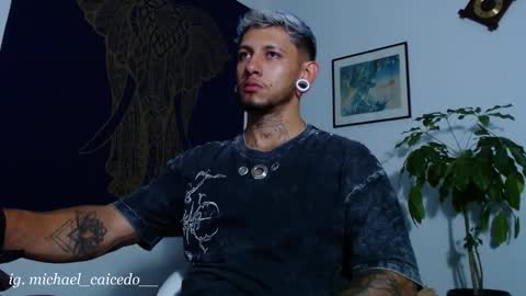 Snapshot of jacob_zane1 chatting on 10-09-25, 05:27 Michael Caicedo online show from 10-09-25, 05:27