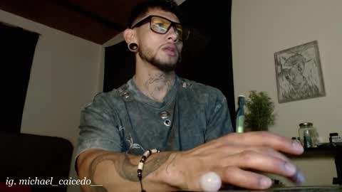 Snapshot of jacob_zane1 chatting on 01-14-26, 05:02 Michael Caicedo online show from 01-14-26, 05:02