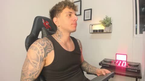 jacobb116 online show from 12-02-24, 01:03