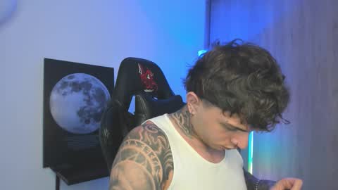 jacobb116 online show from 11-01-25, 12:12