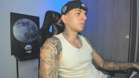 jacobb116 online show from 11-11-25, 01:16