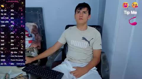 Snapshot of jacobb_lee chatting on 10-22-25, 08:30 Jacob Lee online show from 10-22-25, 08:30