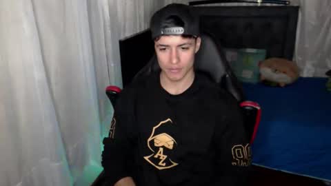 Snapshot of jacobbakerr chatting on 02-04-26, 12:00 Jacobbakerr online show from 02-04-26, 12:00