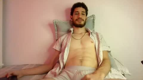 Snapshot of jacobmurphy2103 chatting on 10-24-25, 04:36 JACOB ROBIN online show from 10-24-25, 04:36