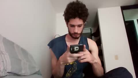 Snapshot of jacobmurphy2103 chatting on 12-01-25, 02:55 JACOB ROBIN online show from 12-01-25, 02:55