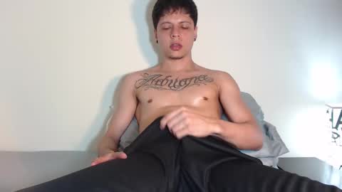 Snapshot of jacobsexxx chatting on 10-30-25, 01:29 Jacob online show from 10-30-25, 01:29