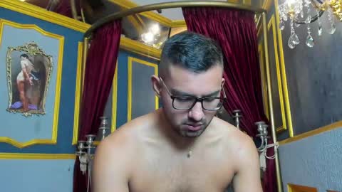 Snapshot of jacobwestt1 chatting on 05-05-26, 11:18 JacobWest online show from 05-05-26, 11:18