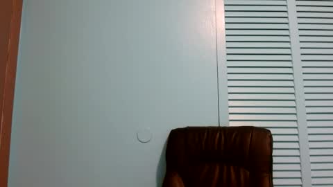 Snapshot of jacoff38 chatting on 02-06-25, 02:37 jacoff38 online show from 02-06-25, 02:37