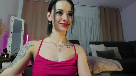 Jacqueline online show from 05-17-26, 01:58