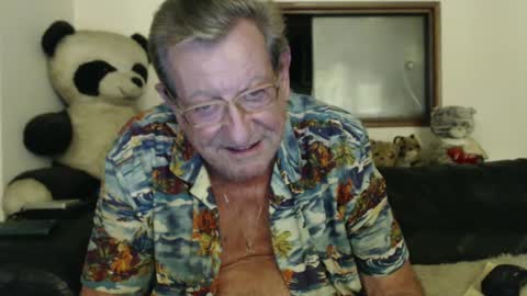 Snapshot of jacques_de_france chatting on 01-05-25, 03:43 Jacques online show from 01-05-25, 03:43