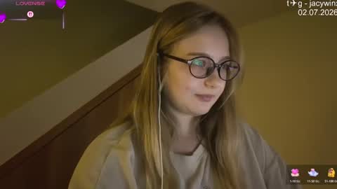 Snapshot of jacywinslat chatting on 07-02-26, 02:45 jacywinslat online show from 07-02-26, 02:45